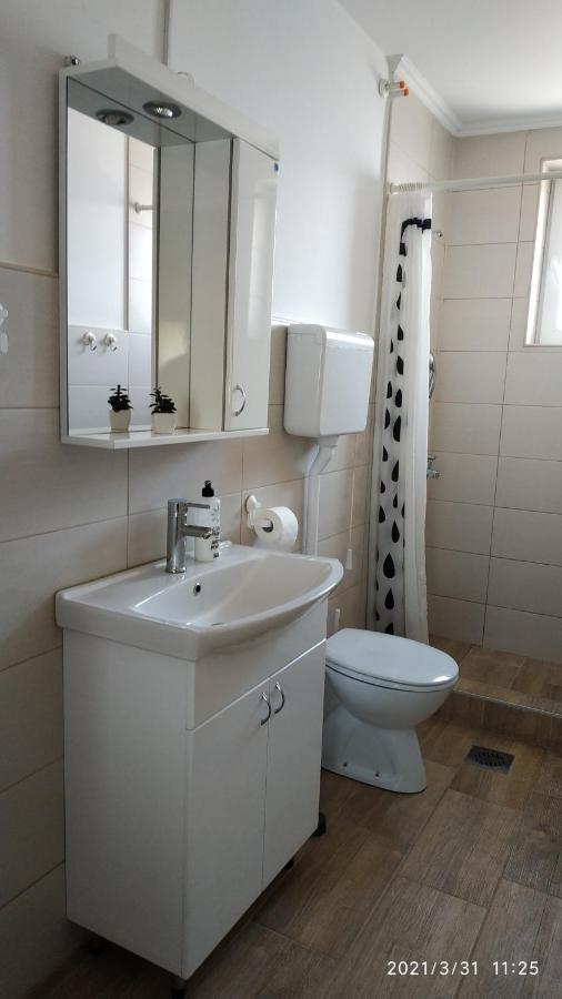 Apartman Rada Пирот Екстериор снимка