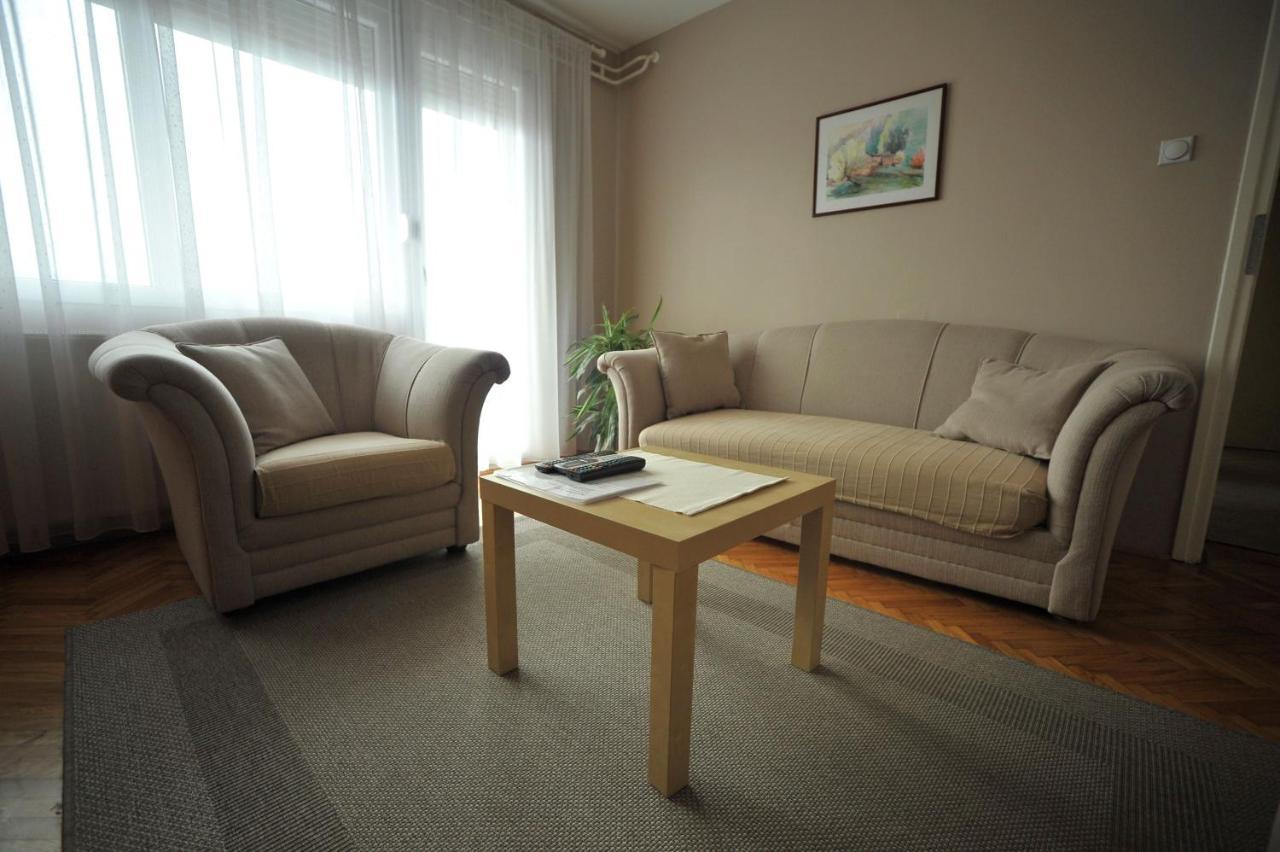 Apartman Rada Пирот Екстериор снимка